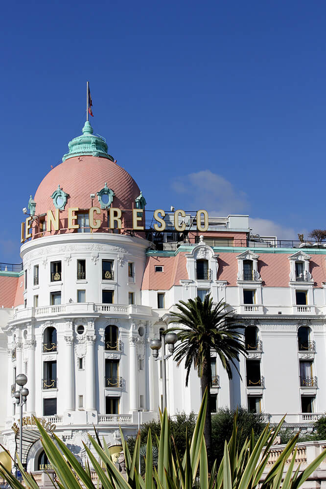 Read more about the article Le Negresco Luxury Hotel Review