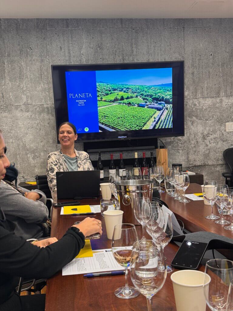 Planeta Patricia Toth discussing her wines