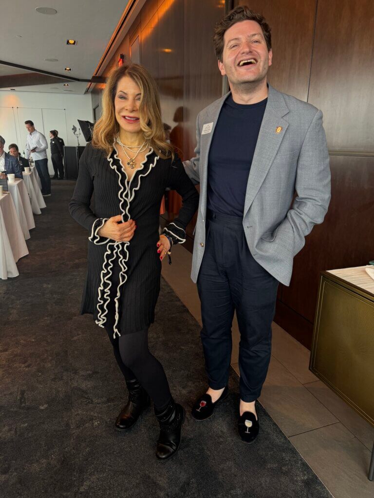 Rioja Wine event speaker Jonathan Eichholz here with MDV (his co-presenter Ines Salpico was already on stage.